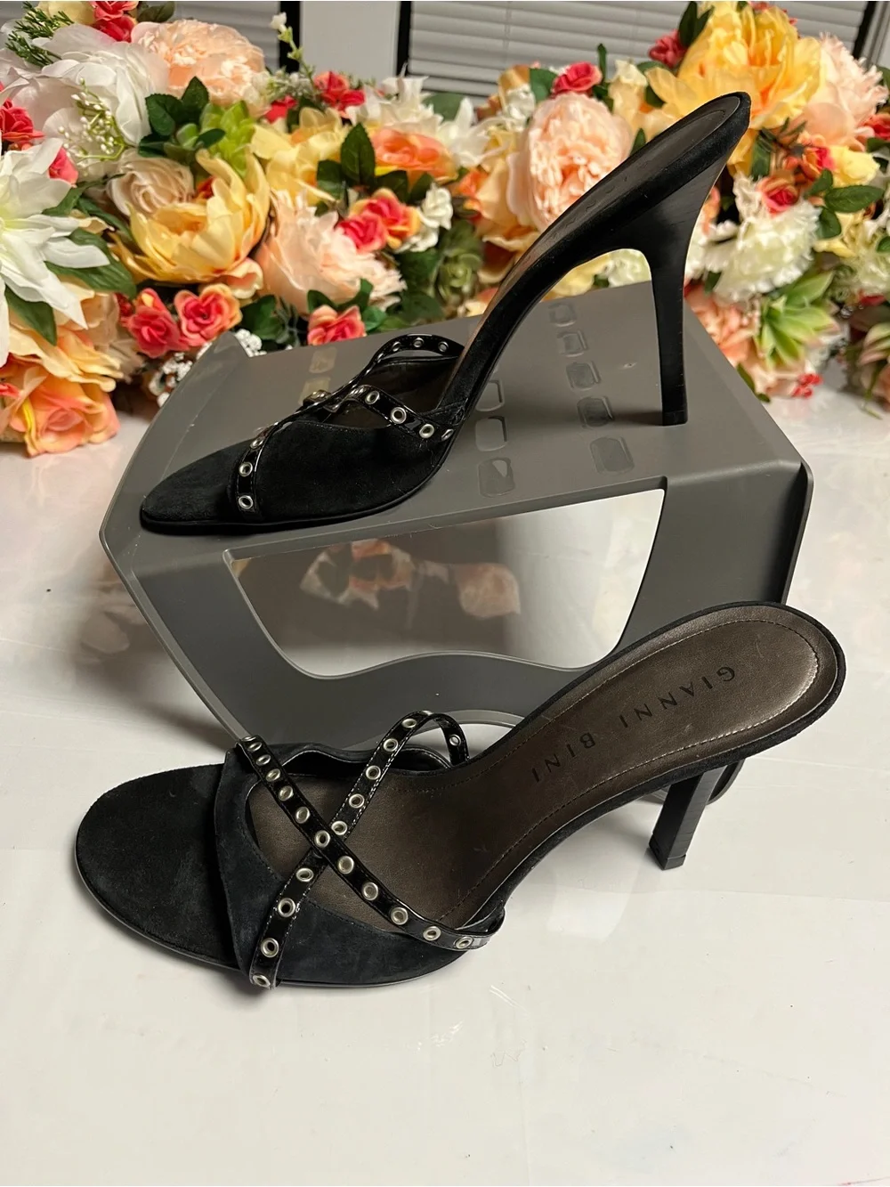 Gianni Bini Black Suede Studded Strappy Mule Heels Silver Grommets Open Toe 9M